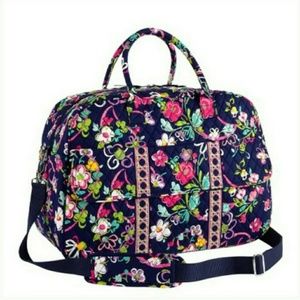 Nwt Vera Bradley Grand Traveler in Ribbons